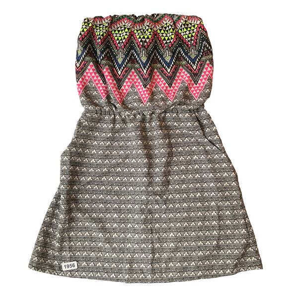 Xhilaration Women’s Sleeveless Above Knee Dress size M, Black Pink,Elastic Waist - Picture 1 of 9